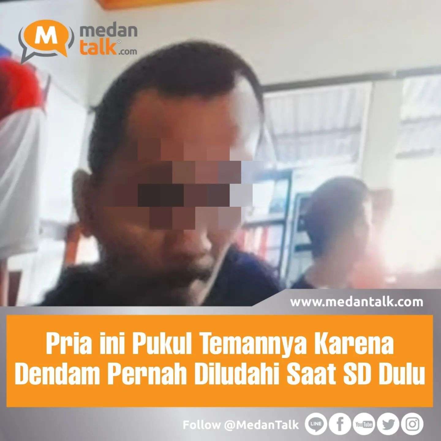 Dendam Pernah Diludahi Saat SD Dulu, Pria ini Aniaya Temannya

Pertikaian semasa kecil seseorang bisa saja terngiang dan teringat hingga dewasa. Mungkin itu yang dialami terdakwa Wisnu Oky Nugroho.

Dalam persidangan di PN Surabaya, Wisnu mengaku masih menyimpan dendam semasa kecil. Terlebih, pada temannya sendiri, Sudjono.

Kendati, Wisnu sudah dewasa dan berusia 25 tahun, bukan berarti ia mengikhlaskan dan memaafkan kelakuan nakal semasa kecil Sudjono. Alhasil, Wisnu pun nekat menganiaya Sudjono lantaran teringat pernah diludahi saat mengenyam pendidikan di jenjang SD.

Saking emosinya, wajah Sudjono terluka. Tepatnya, bibir Sudjono mengalami luka sobek. Bahkan, dokter menambalnya dengan 4 jahitan.

Hal itu dibenarkan Jaksa Penuntut Umum (JPU), Iriyanto saat membacakan surat dakwaan. Menurutnya, penganiayaan itu berawal saat Wisnu tengah menenggak miras di Jalan Darmokali, Surabaya pada Kamis (29/9/2022) lalu.

Kala itu, Wisnu melihat Sudjono melintas. Saat diperhatikan seksama, teman nasa kecilnya itu sedang membeli martabak.

Saat itu, lokasi Sudjono dengan Wisnu tak jauh. Akhirnya, Wisnu langsung mendatangi Sudjono yang tengah mengantre martabak pesanannya sembari memainkan smartphonenya.

Usai memastikan yang berada di hadapannya adalah Sudjono, Wisnu langsung naik pitam dan memukul.

"Terdakwa (Wisnu) berkata, saat SD, saksi (Sudjono) pernah meludahi, kena mukanya," kata Iriyanto, Rabu (4/1/2023).