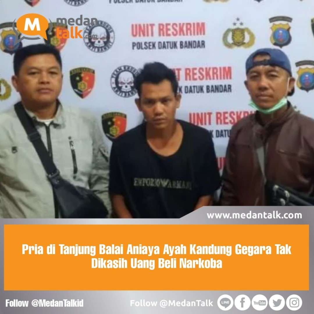 Pria di Tanjung Balai Aniaya Ayah Kandung Gegara Tak Dikasih Uang Beli Narkoba

Seorang pria berinisial FR (31) di Tanjung Balai tega menganiaya ayah kandungnya Syaripuddin (59) hingga babak belur. Penyebabnya hanya gara-gara tak dikasih uang untuk membeli narkoba.

Tak terima atas perlakuan sang anak, ayahnya melapor ke polisi. Alhasil, pelaku ditangkap atas laporan ayahnya bernomor LP/B/11/2023/SPL/Polsek DTB/Polres T.Balai/Poldasu/tanggal 24 Januari 2023.

Kasi Humas Polres Tanjung Balai AKP Ahmad Dahlan Panjaitan menjelaskan, pihaknya yang menerima laporan korban kemudian melakukan penyelidikan lebih lanjut dan menangkap pelaku.

"Pelaku berinisial FR sudah kita amankan untuk menjalani proses hukum lebih lanjut," ujarnya kepada SuaraSumut.id, Jumat (27/1/2023) sore.

Aksi penganiayaan itu terjadi dalam rumah korban di Kelurahan Gading, Kecamatan Datuk Bandar, Kota Tanjung Balai.

"Pelaku mengambil pisau dari dapur rumah korban dan mengejar korban sambil mengatakan "Ku Bunuh Kau Nanti"," kata Ahmad.

Tak berhenti sampai di situ, pelaku juga memukuli korban berulang-ulang di bagian kepalanya.

"Akibat dari kejadian tersebut korban mengalami bengkak dan memar di bagian kepala korban, lalu korban datang ke polsek datuk bandar untuk membuat pengaduan/laporan polisi," ucapnya.

Ahmad menjelaskan, keterangan orang tua dan tetangga, pelaku sering mengancam dan memukul orang tuanya.

"Sering menjual barang barang milik orang tuanya tanpa izin seperti tabung gas, speaker, baju dan kain dan sebagainya apabila saat pelaku meminta uang tidak didapat di penuhi oleh orang tuanya," katanya.

AKP Ahmad mengatakan, pihaknya yang menerima laporan itu kemudian melakukan penyelidikan lebih lanjut dan mengamankan pelaku di sekitar Kabupaten Asahan.

"Pelaku menerangkan bahwa perbuatan tersebut ianya lakukan disebabkan karena korban tidak memberikan uang yang di minta oleh pelaku," katanya.

"Pelaku juga menerangkan bahwa uang yang di dapat dari orang tuanya biasanya digunakan untuk memenuhi kebutuhan hidup dan untuk membeli narkoba," sambung AKP Ahmad.

Sumber: sumut.suara.com