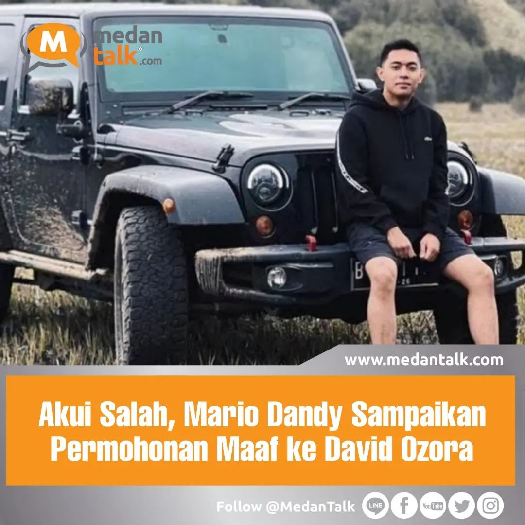 Akui Salah, Mario Dandy Sampaikan Permohonan Maaf ke David Ozora

Tersangka penganiayaan, Mario Dandy Satriyo mengakui kesalahannya dan meminta maaf kepada korban yang juga anak petinggi GP Ansor, Critalino David Ozora.

Hal itu disampaikan Kuasa hukum Mario Dandy, Dolfie Rompas. Kata dia, Mario Dandy sudah menyampaikan permohonan maaf secara tidak langsung kepada korban.

"Dari kemarin-kemarin tentunya dia sudah menyadari, sudah menyampaikan (maaf), kan dia tidak bisa ketemu ya. Akan tetapi ya selalu disarankan orangtua, tapi kan tidak bisa ketemu dengan korban beliau masih dalam proses hukum," kata Dolfie di Polres Jaksel, Sabtu (25/2/2023).

Dolfie mengatakan bahwa pihaknya belum memikirikan agar menyelesaikan perkara penganiayaan ini secara damai. Saat ini, lanjut diam pihaknya masih fokus menunggu proses kesembuhan David Ozora.

"Saat ini tentunya kita konsen dulu kesembuhan korban karena keluarga klien kami juga kan dari orangtua sudah menyampaikan permohonan maaf kepada orangtua korban," ujarnya.

Kata dia, orangtua Mario Dandy, Rafael Alun Trisambodo sudah beberapa kali ke rumah sakit untuk menjenguk David Ozora dan keluarganya. "Karena dalam hal ini tentunya menjadi fokus adalah kesembuhan itu sendiri," terang Dolfie.

Diketahui, Mario Dandy telah ditetapkan sebagai tersangka dan dijerat Pasal 76c juncto Pasal 80 UU Nomor 35 Tahun 2014 tentang Perlindungan Anak subsider Pasal 351 ayat 2 KUHP.

Sumber : okezone.com