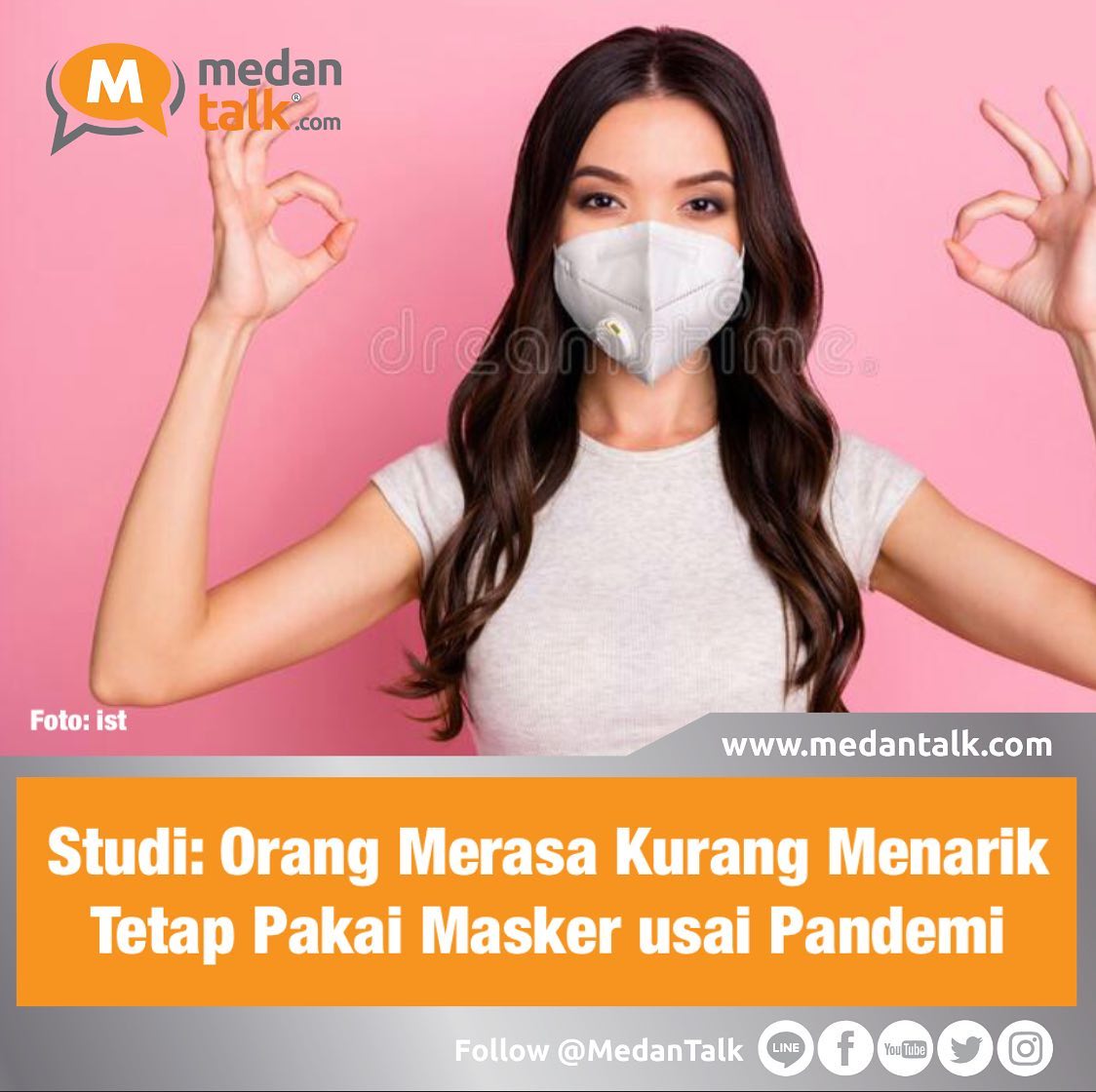 Studi Sebut Orang yang Merasa Kurang Menarik Cenderung Tetap Pakai Masker usai Pandemi

Orang yang menarik cenderung tidak meneruskan menggunakan masker wajah di era pasca-Covid, sebuah penelitian menunjukkan.

Di dunia pasca Covid-19, orang-orang yang menganggap dirinya kurang menarik lebih cenderung tetap memakai masker saat mereka termotivasi untuk memberikan kesan yang lebih baik, menurut sebuah penelitian terbaru yang diterbitkan di Frontiers in Psychology.

“Hasil kami secara konsisten menunjukkan bahwa individu yang menganggap diri tidak menarik lebih bersedia memakai masker, karena mereka percaya itu akan menguntungkan daya tarik mereka,” catat para penulis dalam laporan tersebut.

Penulis studi tersebut menambahkan, “Temuan kami menunjukkan bahwa penggunaan masker dapat berubah dari tindakan perlindungan diri selama pandemi COVID-19 menjadi taktik presentasi diri di era pasca pandemi.”

"Di sisi lain, orang yang tidak menganggap diri mereka menarik percaya pada "kepercayaan daya tarik masker” bahwa penutup wajah benar-benar meningkatkan penampilan mereka," lanjut peneliti. 

Tetapi para peneliti menekankan efek daya tarik yang dirasakan sendiri pada niat untuk memakai masker hanya berlaku untuk situasi ketika orang sangat termotivasi untuk membuat kesan yang baik, kata rekan penulis Incheol Choi, seorang profesor psikologi di Seoul National University di Seoul, Korea Selatan, melansir Daily Mail. 

Sumber: viva