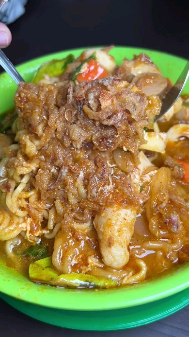 Cobain seblak yang satu ini boleh disave untuk dicoba deh @warungseblaku