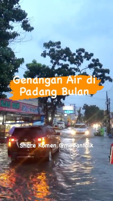 Genangan Air terjadi Setelah Hujan deras di Medan Menurut pengirim video: “kejadian