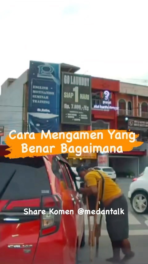 Cara mengamen yang benar bagaimana? Meminta Maksa, gak dikasih malah di ketok