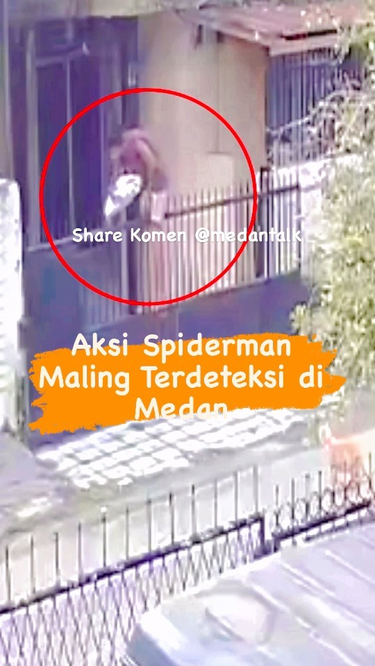 Aksi beberapa maling spiderman yang terdeteksi di Medan. Maling sekarang nekat panjat pagar masuk ke halaman rumah mencuri barang barang di halaman ataupun didalam jika rumah kosong
Masyarakat dihimbau untuk berwaspada jangan letakan barang di teras rumah atau biarkan rumah kosong. Kunci pagar tidak cukup, pagar besi aja bisa di angkat. Video kejadian lengkap di @medanku
Menurut anda bagaimana baru bisa berantas maling yang sudah berani seperti begini?
+ Agar jangkauan postingan ini bisa meluas, jangan lupa untuk selalu like setiap postingan kami dan juga tinggalkanlah komentar meski hanya sekedar emoticon. 🥰
♡ Silakan share (cerita/info lalulintas) ke story mention @medantalk dan juga @medantalkviral @medanku @medantalkid utk admin seleksi dan repost. Ingat tulis lokasi & kapan kejadian, keterangan kejadian dgn jelas dan lengkap di story agar mudah di mengerti saat repost. Pastikan juga akun anda tidak dikunci agar kami bisa lihat dan repost. Terima kasih