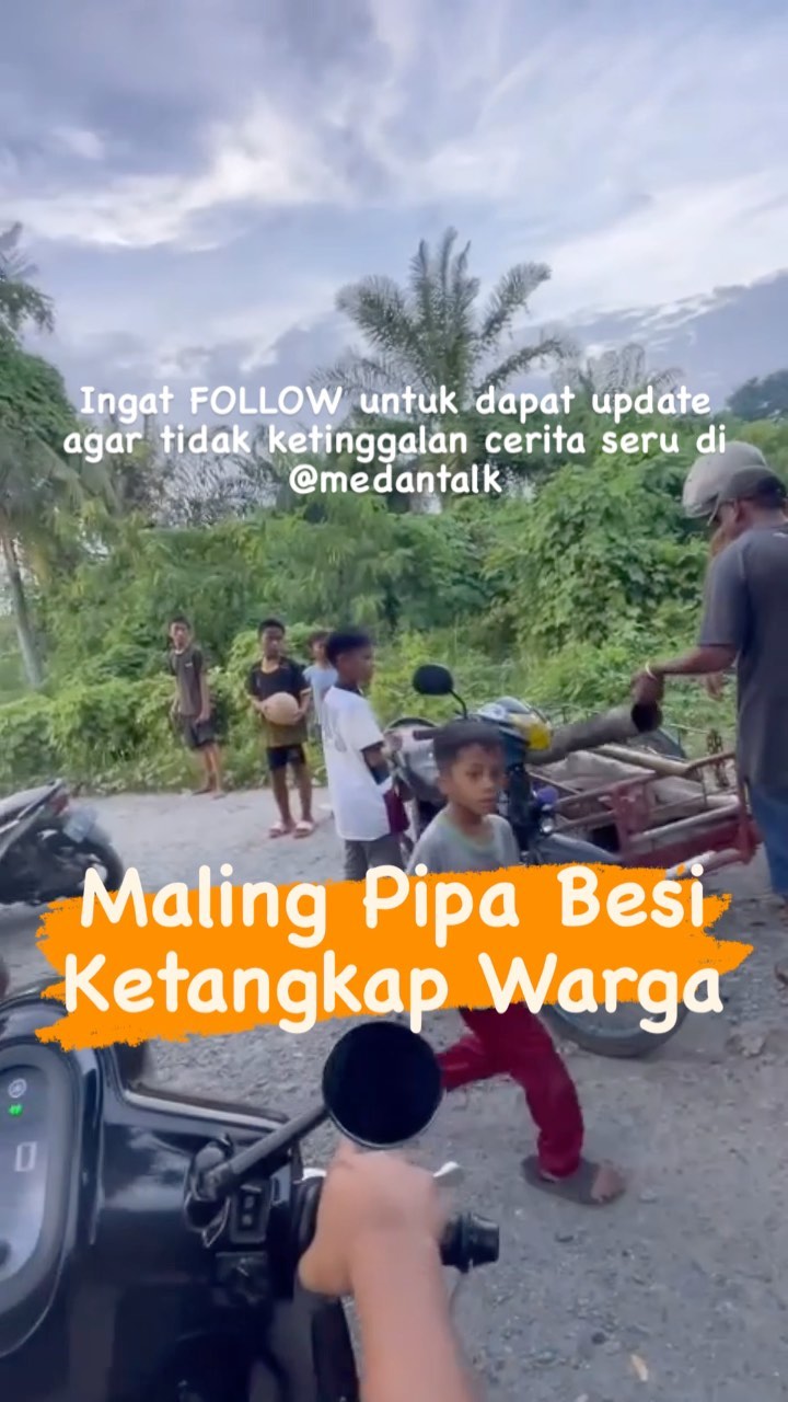 Maling Pipa Besi diamankan warga
Menurut pengirim video: “kejadian siamg tadi di Sunggal, pelaku terlihat membongkar pipa dari tanah dan naik ke becaknya. Diduga pipa air dan tiang besi yang diambil. Pelaku sudah diserahkan kepada pihak berwajib, namun masih ada dua kawannya yang berhasil kabur”
Ditempat kamu ada kehilangan?
Lihat wajah pelaku jelas di postingan @medanku
+ Agar jangkauan postingan ini bisa meluas, jangan lupa untuk selalu like setiap postingan kami dan juga tinggalkanlah komentar meski hanya sekedar emoticon. 🥰
Ingat FOLLOW untuk dapat update agar tidak ketinggalan cerita seru di @medantalk