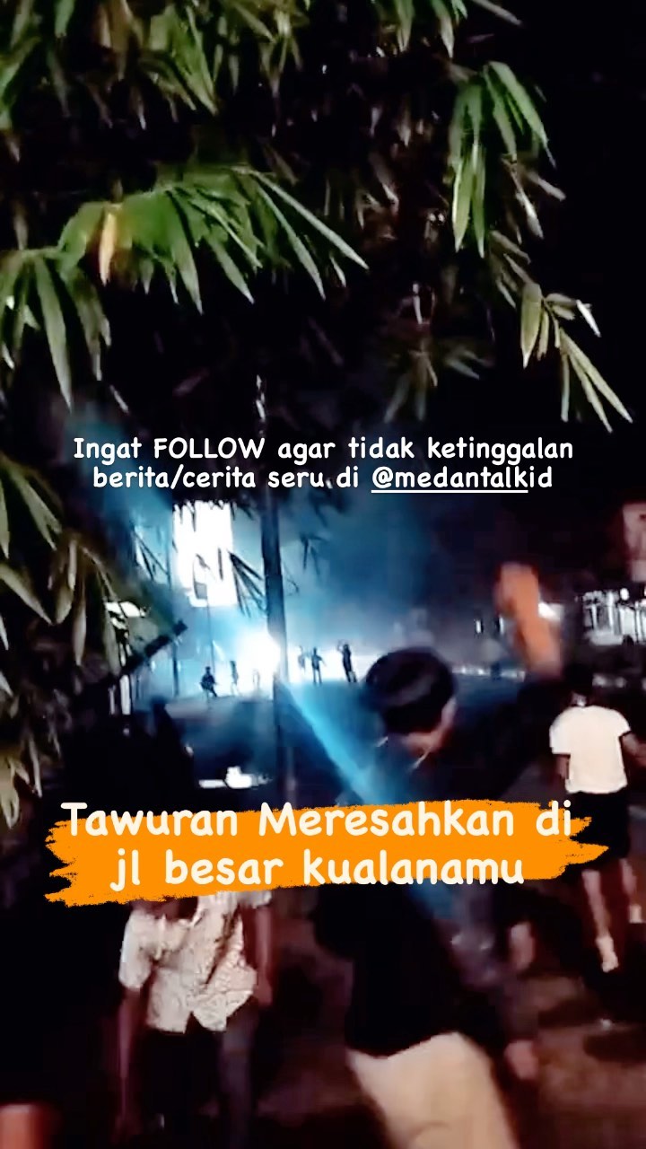 Tawuran diduga antara geng motor meresahkan Menurut pengirim video: “kejadian tawuran di
