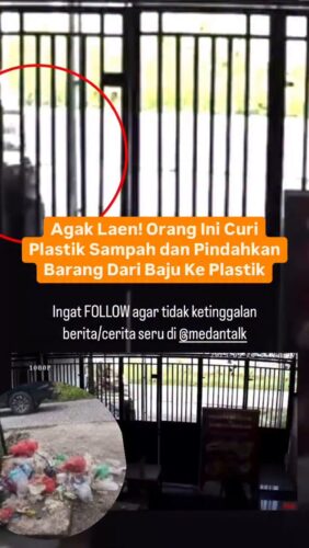 Aneh! Orang Ini Tuangkan Sampah, Curi Plastiknya dan Pindahkan Barang dari Baku ke Plastik di Medan
Menurut pengirim video selaku pemilik rumah: “Kejadian aneh didepam rumah, Terlihat dari rekaman CCTV, ada 2 orang naik sepeda motor, mengambil plastik sampah di depan rumah kami berwarna hitam, dan sampah kami di serakannya ke lantai depan rumah. Lalu masukan sesuatu kedalam plastik sampah tersebut… Kira2 apa ya yang di pindahkan dari dalam bajunya ke plastik sampah kami yang d ambilnya..
tetap hati2 & waspada buat kita semua warga medan sekitarnya. Kejadian Tadi pagi jam 06:00 WIB 20/05/25 lokasi di jalam abadi medan sunggal”
Menurut anda? Kenapa dia dengan sangat aneh ambil plastik sampah dan pindahkan barang apa kedalam plastik sampah?
◇ Selalu pantau STORY dan FOLLOW @medantalk utk info kejadian/kecelakaan/lalulintas terkini yang blm tentu di post ke feed dan utk bisa ikut komentar. Ingat juga Aktifkan notifikasi agar tidak ketinggalan breaking news/story