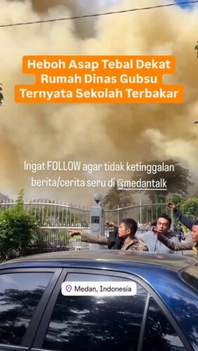Heboh Asap Tebal Dekat Rumah Dinas Gubsu ternyata ada kebakaran sekolah di dekat sana, lihat di akhir video…
Dari sejumlah video yang dishare di story repost @medantalk banyak warga heboh melihat asap tebal dari jauh, akhirnya terlihat sebuah sekolah di Jalan Babura Lama Medan terbakar. Belum jelas kronologis kejadian kebakaran. Pada saat posting, pemadam kebakaran sudah di lokasi. Semoga tidak menyebar
Cek video lainnya @medanku dan update video dekat saat api dipadamkan di @medantalkid
◇ Selalu pantau STORY dan FOLLOW @medantalk utk info kejadian/kecelakaan/lalulintas terkini yang blm tentu di post ke feed dan utk bisa ikut komentar. Ingat juga Aktifkan notifikasi agar tidak ketinggalan breaking news/story