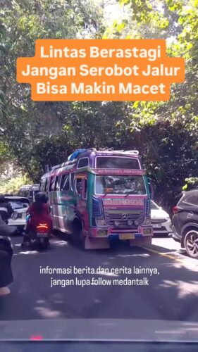 Gangguan arus lalu lintas yang terjadi hari ini 06/07/2025 di Lintas Berastagi yang mengakibatkan terjadinya kemacetan di Lintas Medan ke Berastagi ataupun Sebaliknya.
Kepada seluruh pengendara jangan menyerobot jalur orang karena bisa mengakibatkan kemacetan. Bukkan nya makin cepat tapi malah mengakibatkan kemacetan.
Harap Jangan tergoda untuk mengikuti kendaraan yang sedang menyerobot jalur orang lain, tahan diri anda untuk tidak mengikuti tingkah yang sangat salah seperti itu, kamu tau itu salah tapi tetap diikuti dan mengakibatkan macet
Semua orang ingin cepat sampai tujuan,
Semua orang capek dijalan,
Semua orang juga ada keperluan buru - buru,
Jadi tolong hargai sesama pengguna jalan yang lain.
Gimana menurut kamu?