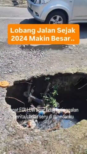 Lobang Jalan Sejak 2024 makin besar dan sudah banyak korban! Kok bisa?
Menurut pengakuan pengirim video: “lobang jalan ambles ini ada di Jalan gereja, masuk dari jalan sekip Medan, belok kiri.
Lubang di jalan ini sudah ada sejak december 2024 hingga hari ini 04/07/25 dan makin besar. Sudah banyak korban mobil dan motor masuk ke lubang berbahaya ini Tiap mobil masuk ke dalam, lubangnya tambah gede”
Siapa pernah menjadi korban lobang jalan? Pernah melintas jalan ini?
◇ Selalu pantau STORY dan FOLLOW @medantalk utk info kejadian/kecelakaan/lalulintas terkini yang blm tentu di post ke feed dan utk bisa ikut komentar. Ingat juga Aktifkan notifikasi agar tidak ketinggalan breaking news/story