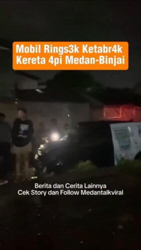 Diduga tak ada palang perlintasan, satu unit mobil tert*brak kereta 4pi di kawasan rel Komplek TD Pardede, Medan, Sabtu (18/10/2025) malam.
⠀
Kejadian dilaporkan terjadi sekitar pukul 10.30 malam, dan korb*n langsung dilarikan ke RS terdekat untuk mendapat perawatan.
⠀
Tetap berhati hati saat melintas di perlintasan rel kereta 4pi, apalagi tidak ada plang.
Utk Berita & video Viral follow @medantalkviral
