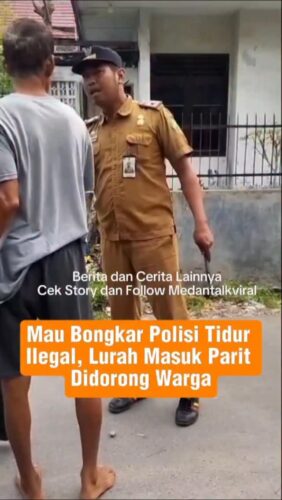 Lurah Perintis, Kecamatan Medan Timur, Kota Medan, bernama Muhammad Fadli, jatuh ke parit karena didorong warga. Peristiwa itu terjadi saat Fadli bersama pihak kelurahan membongkar polisi tidur yang kerap dikeluhkan warga.
Dalam video yang dilihat, Senin (13/10/2025), Fadli tampak memakai baju dinas membongkar polisi tidur yang terbuat dari ban bekas di Jalan Madupuro. Kemudian terlihat seorang warga yang diketahui bernama Adi protes ke Fadli.
Adi terlihat ingin memasang kembali polisi tidur itu. Cekcok hingga saling tarik polisi tidur antar keduanya pun terjadi dan berujung Fadli terdorong ke parit.
Fadli terlihat keluar dari parit dengan baju terkena air dan lumpur hitam pekat. Ia kemudian meminta agar Adi dibawa ke Kantor Lurah setelah peristiwa itu.
Camat Medan Timur Noor Alfi Pane mengatakan peristiwa itu terjadi pagi ini. Polisi tidur itu dipasang oleh Adi.
"Warga pelaku ini kan membuat polisi tidur dari ban bekas itu, jadi dipakukannya di jalan itu depan rumahnya," kata Noor Alfi Pane saat dihubungi.
Banyak paku yang timbul dari polisi tidur itu dan membuat roda kendaraan bocor. Warga kemudian melaporkan soal keberadaan polisi tidur itu ke pihak kelurahan dan kecamatan.
"Banyak paku yang timbul menyebabkan pengendara mobil, kereta (sepeda motor), banyak yang bocor, melapor ke kantor lurah dan kita juga di kecamatan menerima laporan dari warga," ucapnya.
Setelah itu, pihak kelurahan kemudian membongkar polisi tidur itu. Namun Adi protes sehingga terjadi peristiwa di dalam video.
"Ini bukan hal yang pertama kali dilakukan pelaku tersebut, kemarin ada juga pelaporan menaruh pot-pot bunga yang menghalangi jalan, membuang sampah sembarangan," ujarnya.
Fadli disebut saat ini sedang berada di Rumah Sakit Bhayangkara untuk visum dan berencana membuat laporan ke polisi. Sementara pelaku disebut telah diamankan oleh pihak Polsek Medan Timur.
"Pak Lurah bengkak tangannya saat ini di Rumah Sakit Bhayangkara dan mau buat laporan, pelaku tadi sudah dibawa Polsek Medan Timur," tutupnya.
Rilis Detik Sumut
Utk Berita & video Viral follow @medantalkviral